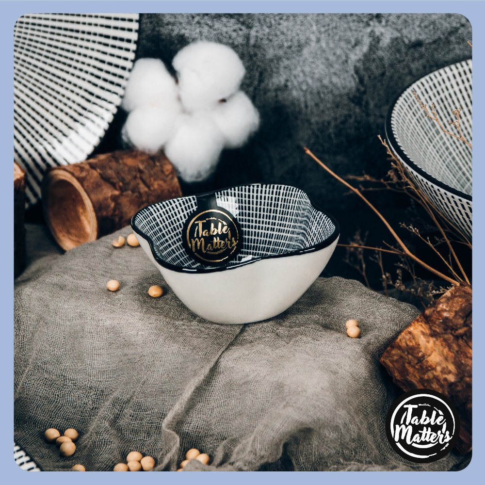 1-Scattered-Lines-Tableware-Flower-Shaped-Saucer-ProductListing Scattered Lines Collection